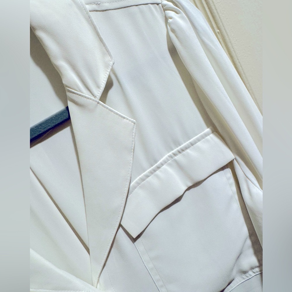 WHBM ivory button down shirt - Picture 6 of 9